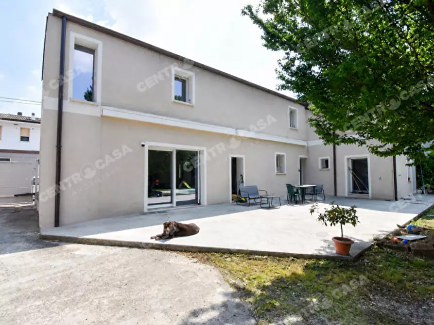 Immagine 37 di Casa bifamiliare in vendita  in Via Rovigo a Legnago