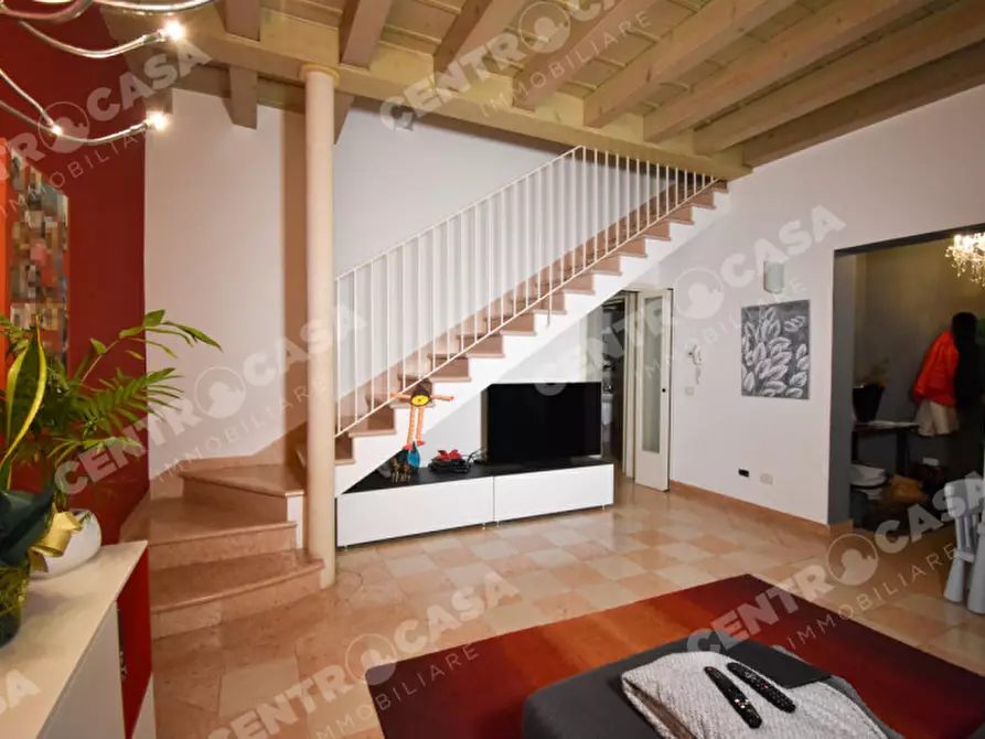 Immagine 10 di Casa bifamiliare in vendita  in Via Cavour 2 a Legnago