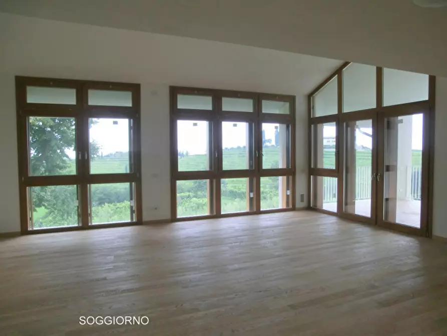 Immagine 2 di Villa in vendita  in Via Abate Geroldo a Manzano