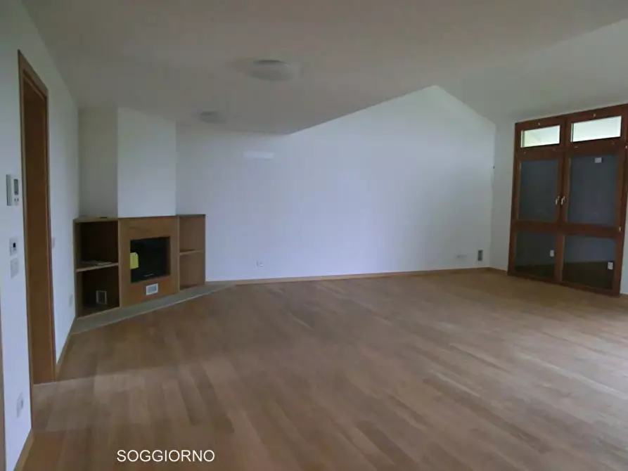 Immagine 4 di Villa in vendita  in Via Abate Geroldo a Manzano