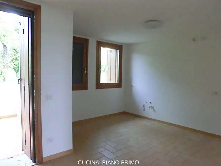 Immagine 5 di Villa in vendita  in Via Abate Geroldo a Manzano