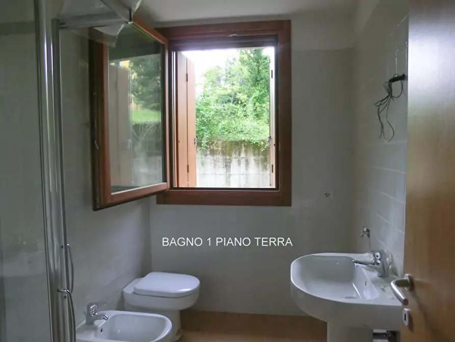 Immagine 33 di Villa in vendita  in Via Abate Geroldo a Manzano