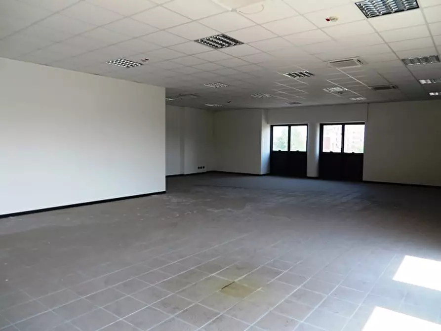 Immagine 2 di Ufficio in vendita  in EGIDIO GORGHI a Piacenza