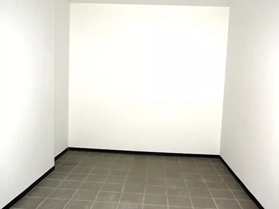 Immagine 3 di Ufficio in vendita  in EGIDIO GORGHI a Piacenza
