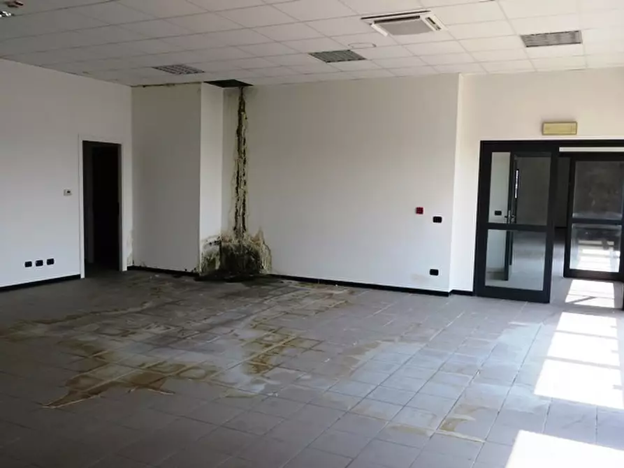 Immagine 6 di Ufficio in vendita  in EGIDIO GORGHI a Piacenza