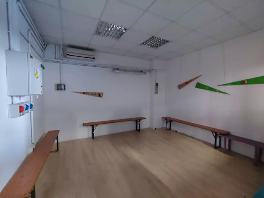 Immagine 27 di Capannone industriale in vendita  a Vicenza