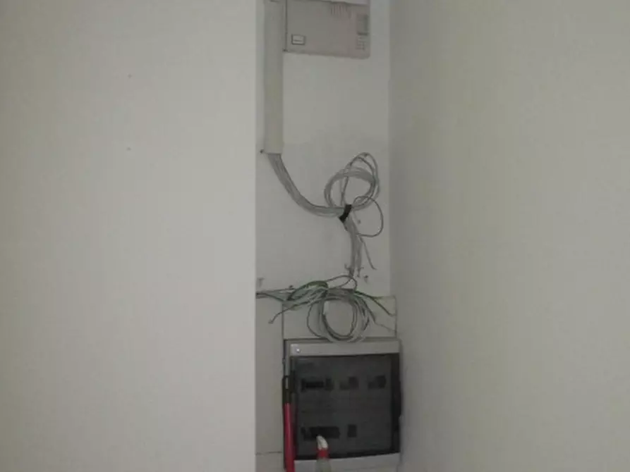 Immagine 17 di Negozio in vendita  a Senigallia