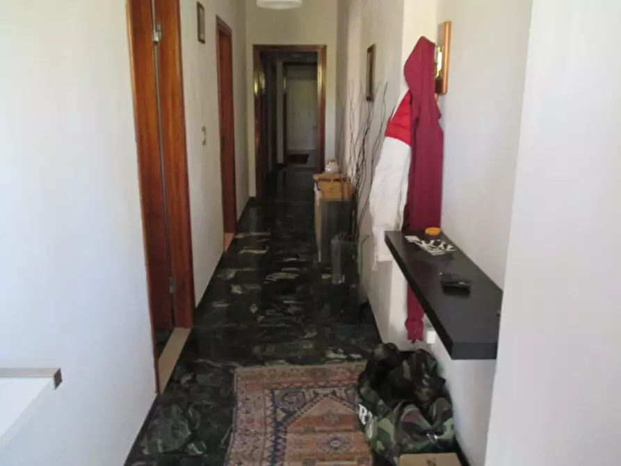 Immagine 9 di Villetta a schiera in vendita  in via montebianco a Senigallia