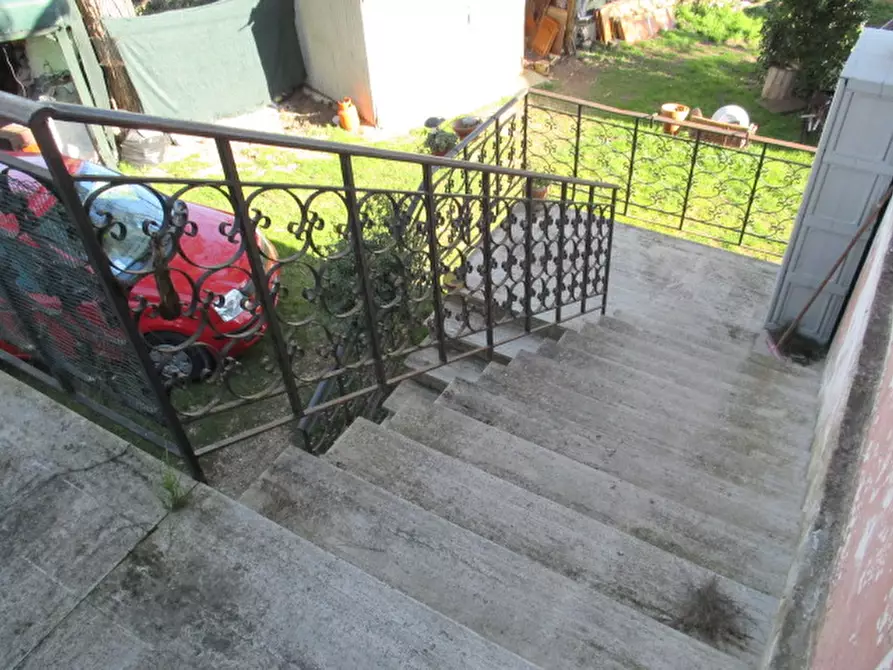 Immagine 10 di Villetta a schiera in vendita  in via montebianco a Senigallia