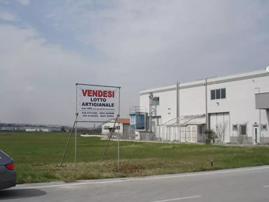 Immagine 2 di Terreno in vendita  a Longiano