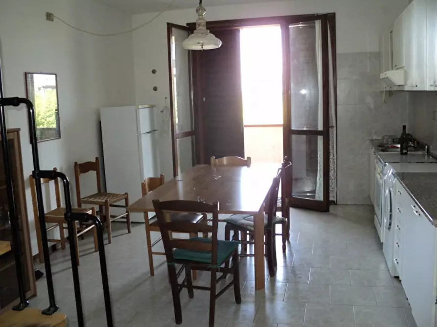 Immagine 5 di Appartamento in vendita  in viale raffaello sanzio 130 a Comacchio