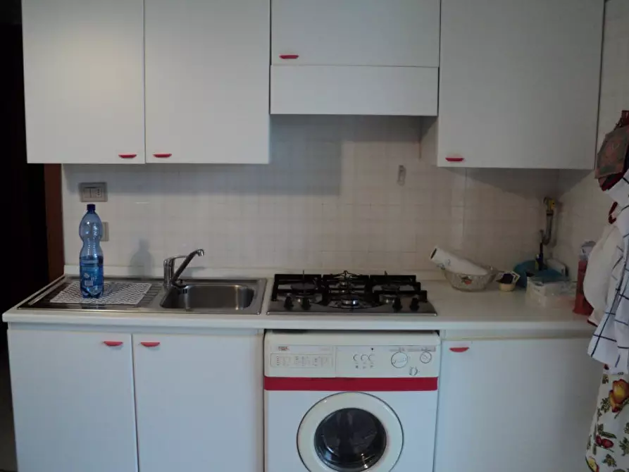 Immagine 6 di Appartamento in vendita  in viale raffaello sanzio 130 a Comacchio