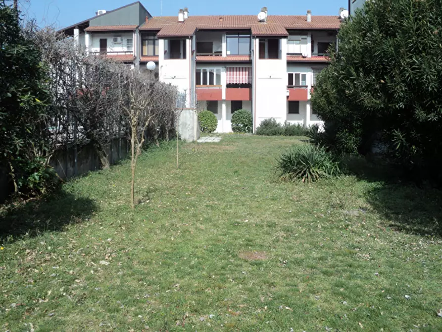 Immagine 17 di Appartamento in vendita  in viale raffaello sanzio 130 a Comacchio