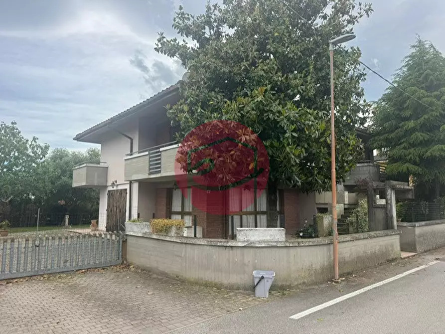 Immagine 1 di Casa indipendente in vendita  a Cesena