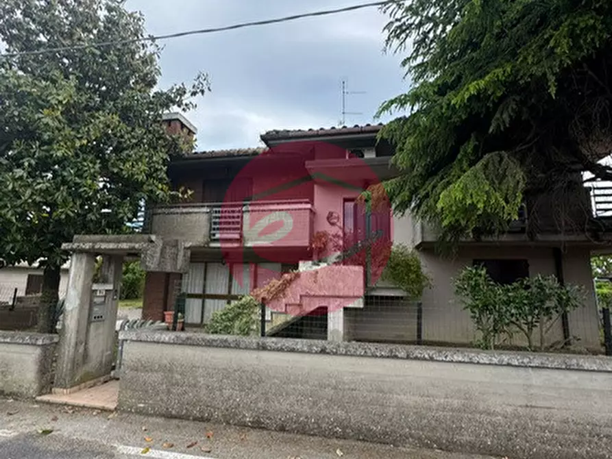 Immagine 4 di Casa indipendente in vendita  a Cesena