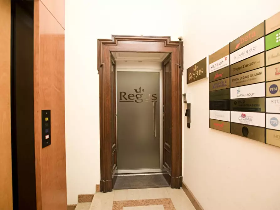 Immagine 5 di Ufficio in affitto  in piazza Duomo a Milano