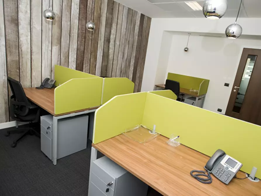 Immagine 2 di Ufficio in affitto  in via Vittor Pisani a Milano