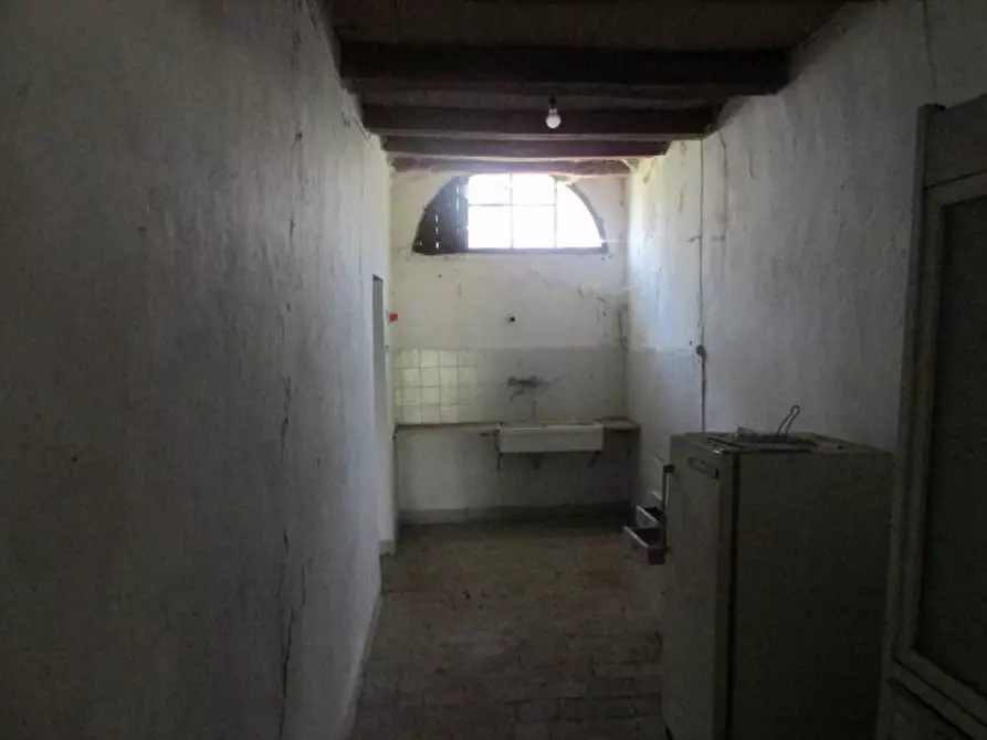 Immagine 13 di Rustico / casale in vendita  a Cesena