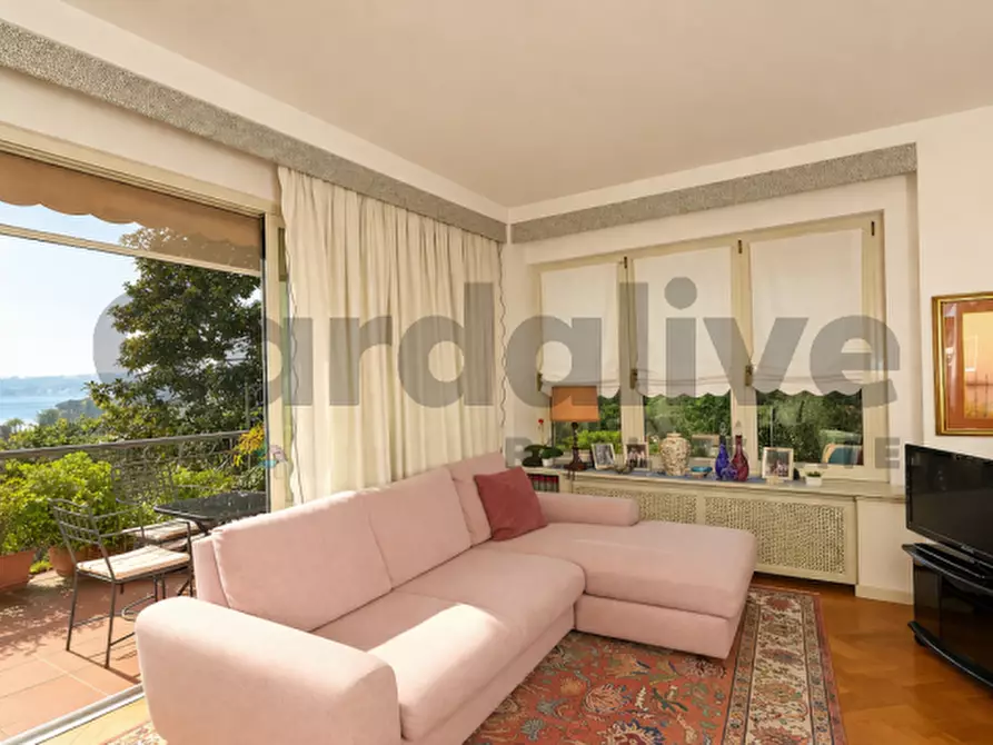 Immagine 3 di Appartamento in vendita  in Via delle Palme, 1 a Salò