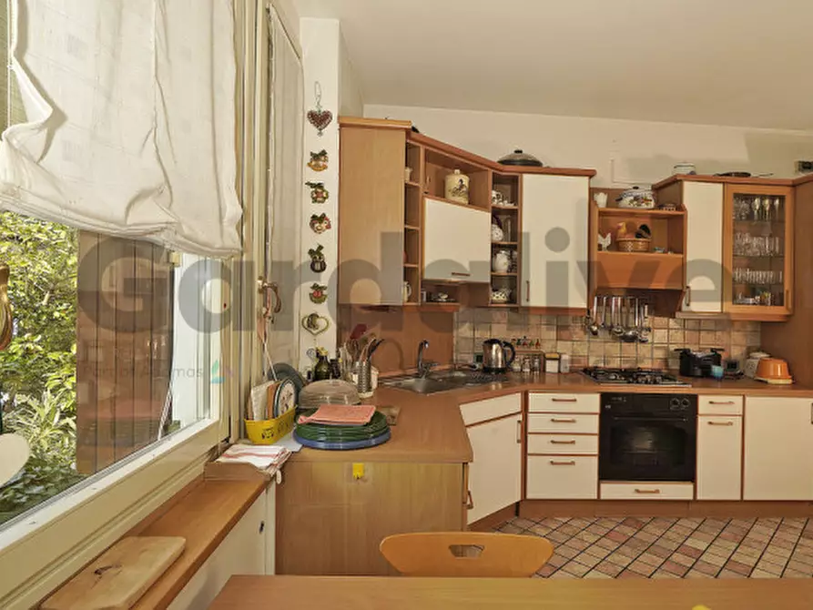 Immagine 7 di Appartamento in vendita  in Via delle Palme, 1 a Salò