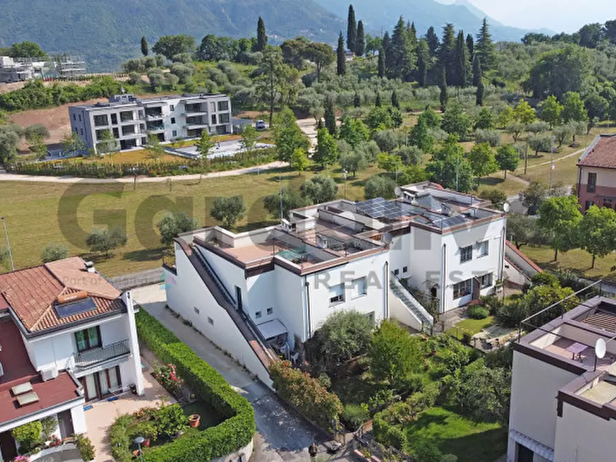 Immagine 30 di Villetta a schiera in vendita  in Via Burago 144 a Salò