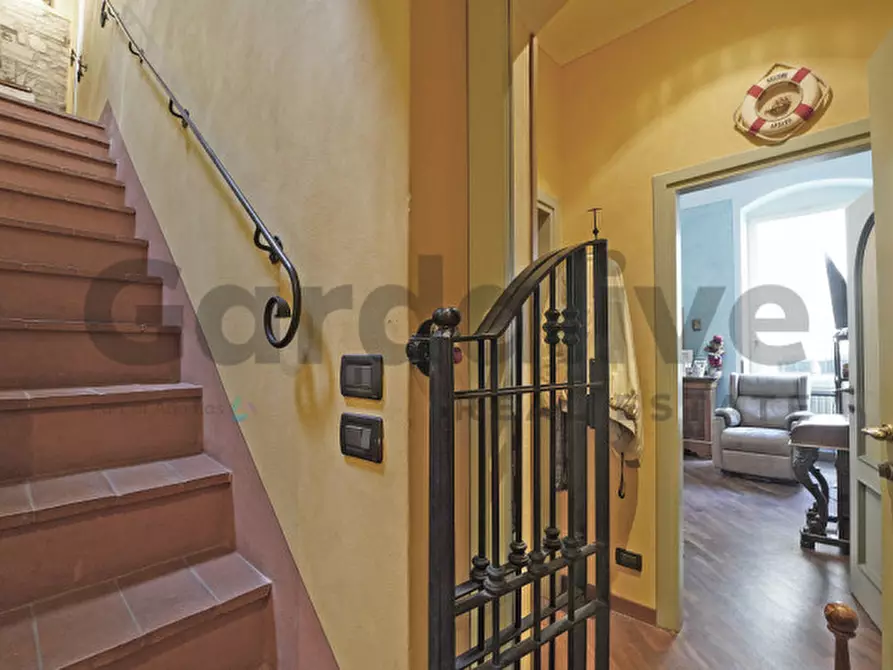 Immagine 3 di Appartamento in vendita  in Via Lucia Fiorini 2 a Salò