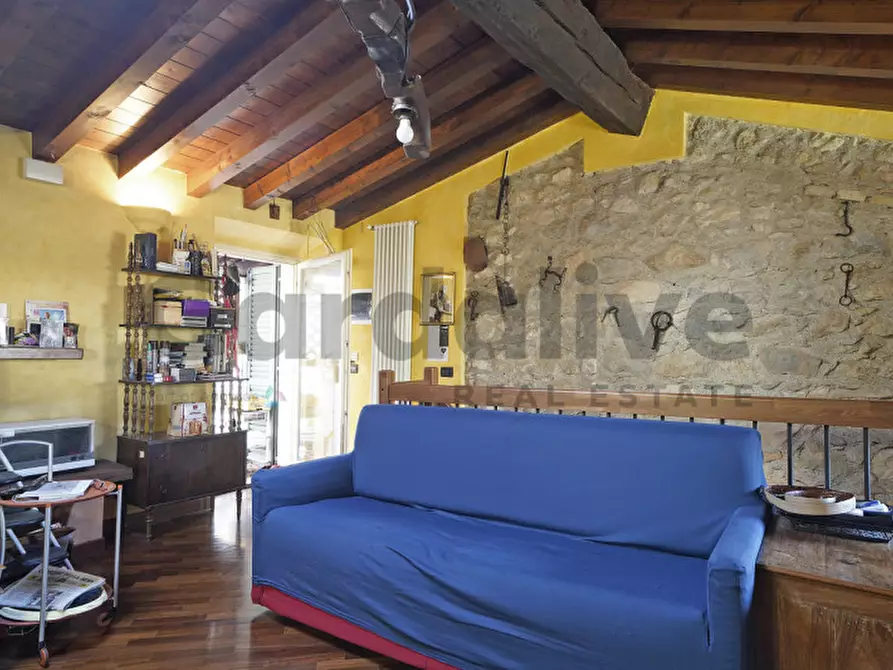 Immagine 21 di Appartamento in vendita  in Via Lucia Fiorini 2 a Salò