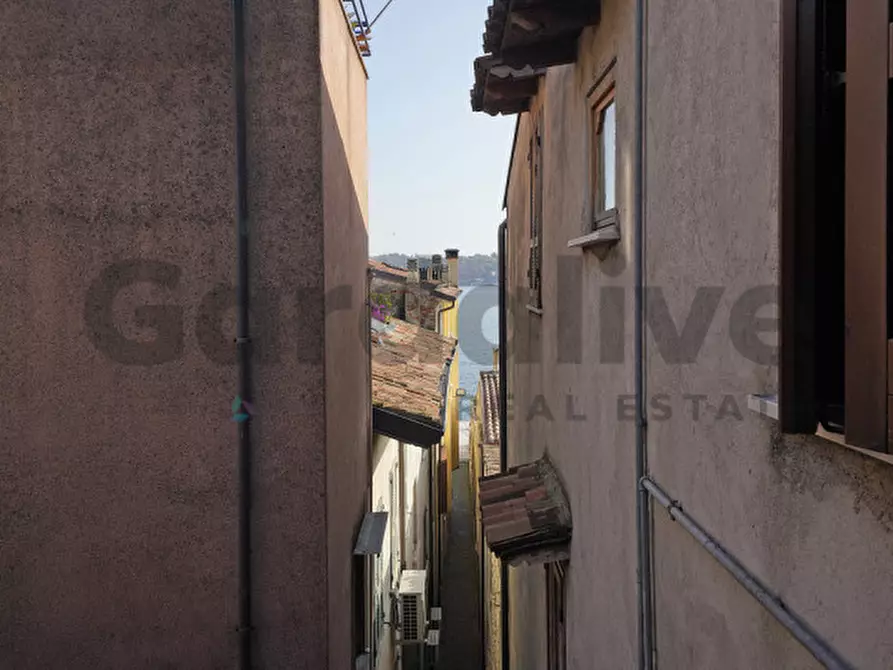 Immagine 22 di Appartamento in vendita  in Via Lucia Fiorini 2 a Salò