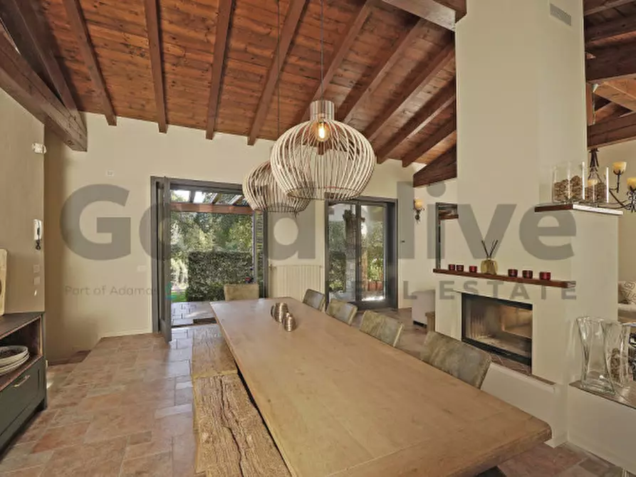 Immagine 10 di Villa in vendita  in Via Paradiso 43 a San Felice Del Benaco