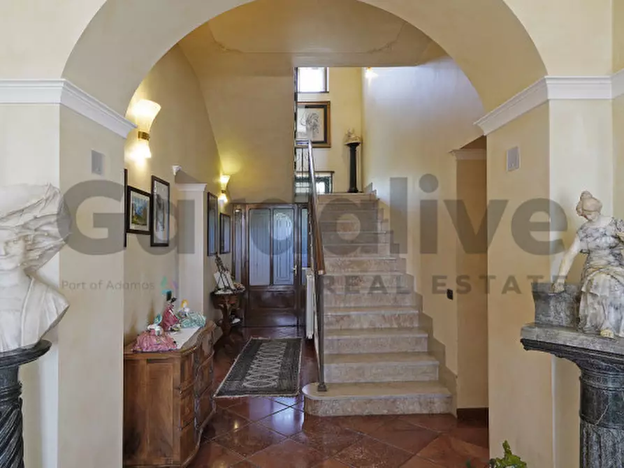 Immagine 3 di Villa in vendita  in Via San Pietro, 113 a Roè Volciano