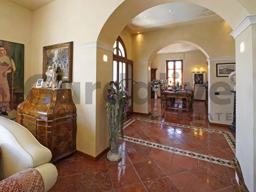 Immagine 4 di Villa in vendita  in Via San Pietro, 113 a Roè Volciano