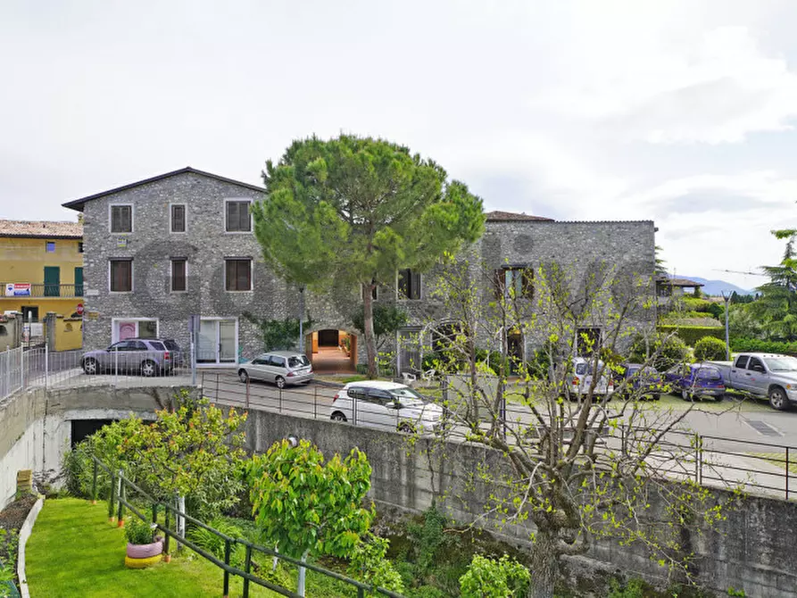 Immagine 1 di Appartamento in vendita  in Via Garibaldi 71 a San Felice Del Benaco