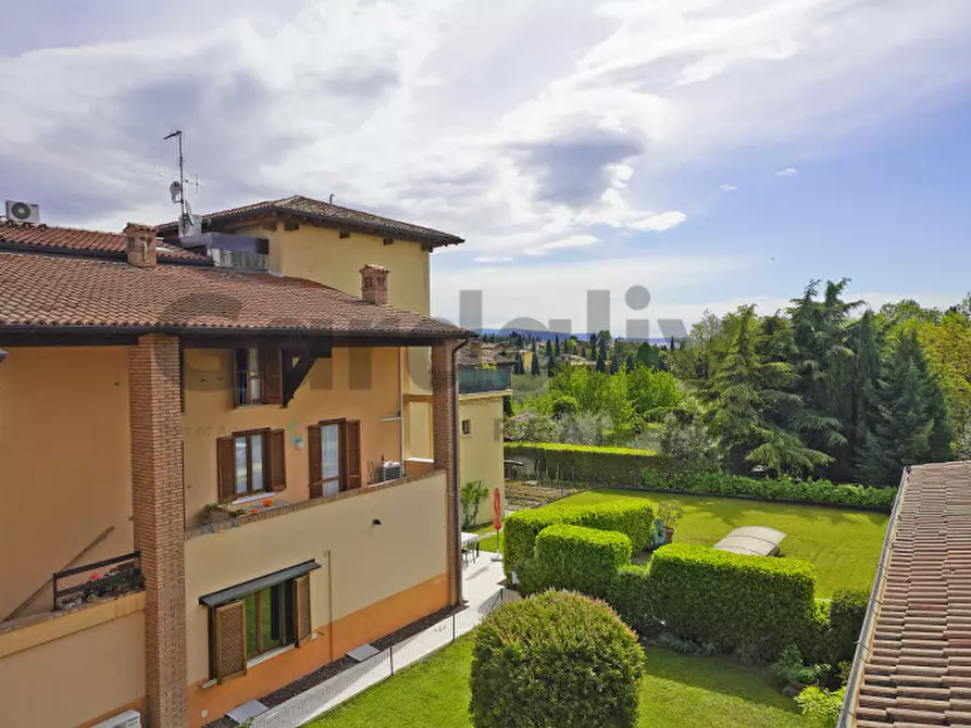 Immagine 6 di Appartamento in vendita  in Via Garibaldi 71 a San Felice Del Benaco