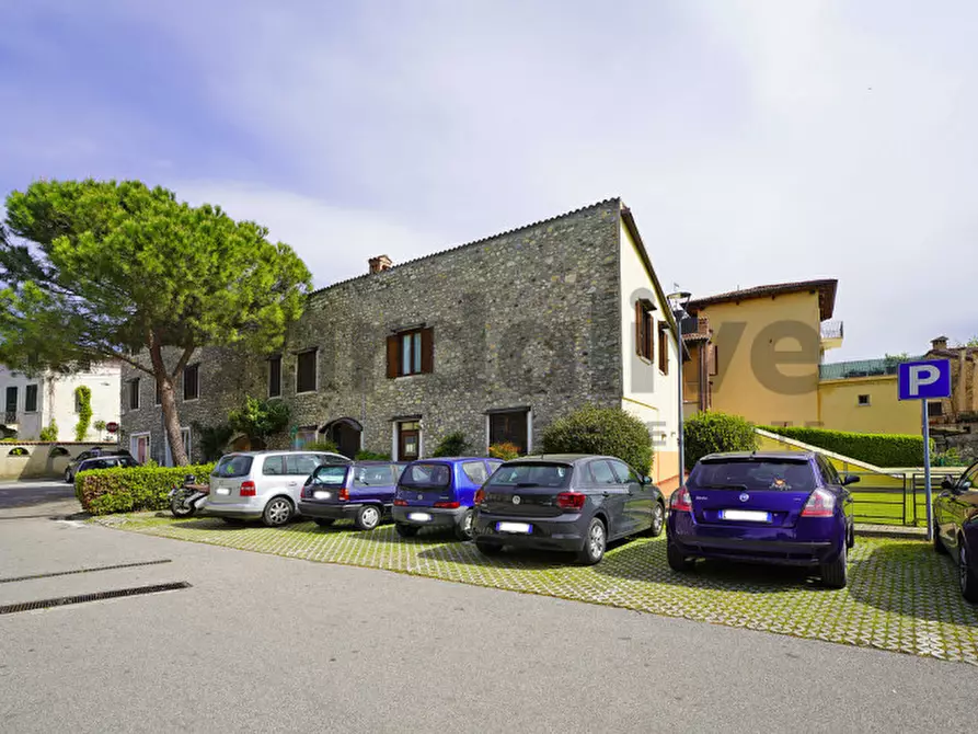 Immagine 9 di Appartamento in vendita  in Via Garibaldi 71 a San Felice Del Benaco