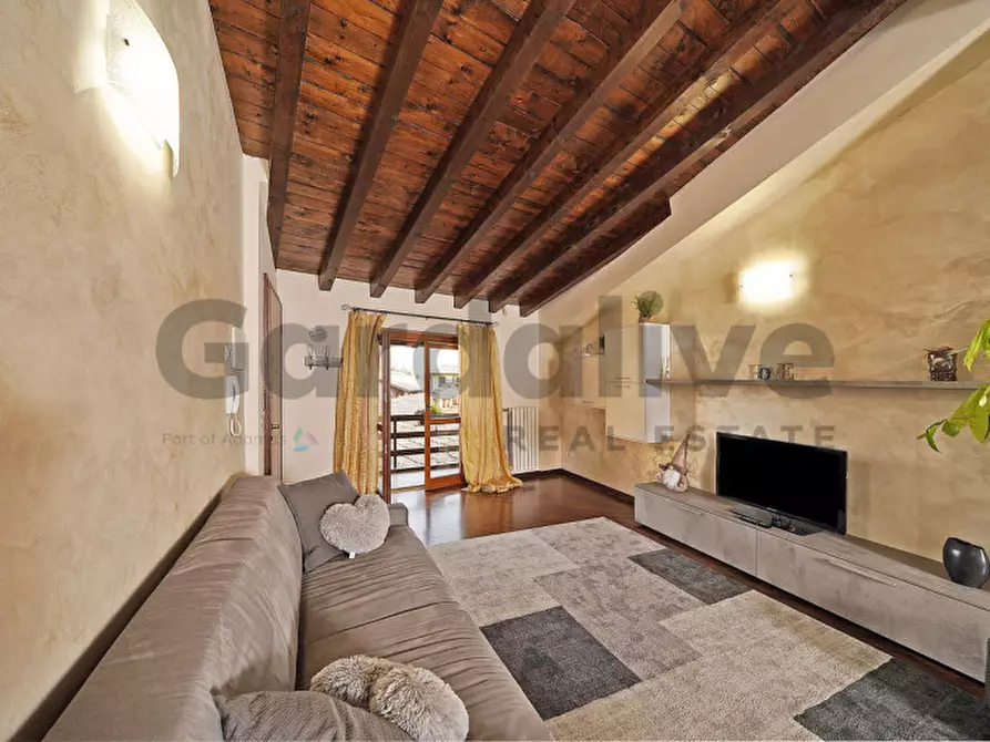 Immagine 18 di Appartamento in vendita  in Via Garibaldi 71 a San Felice Del Benaco