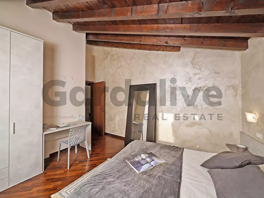 Immagine 22 di Appartamento in vendita  in Via Garibaldi 71 a San Felice Del Benaco