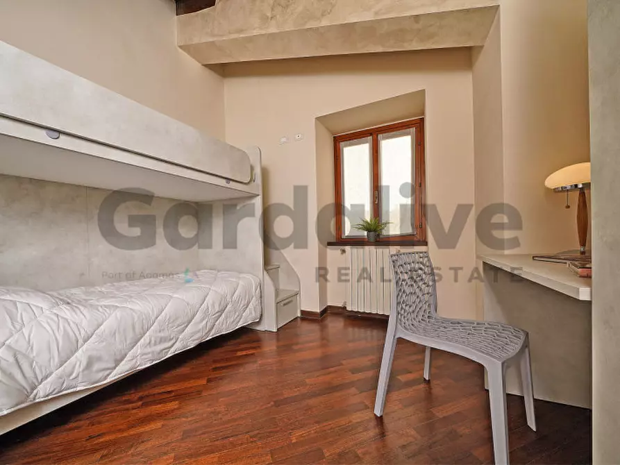 Immagine 23 di Appartamento in vendita  in Via Garibaldi 71 a San Felice Del Benaco