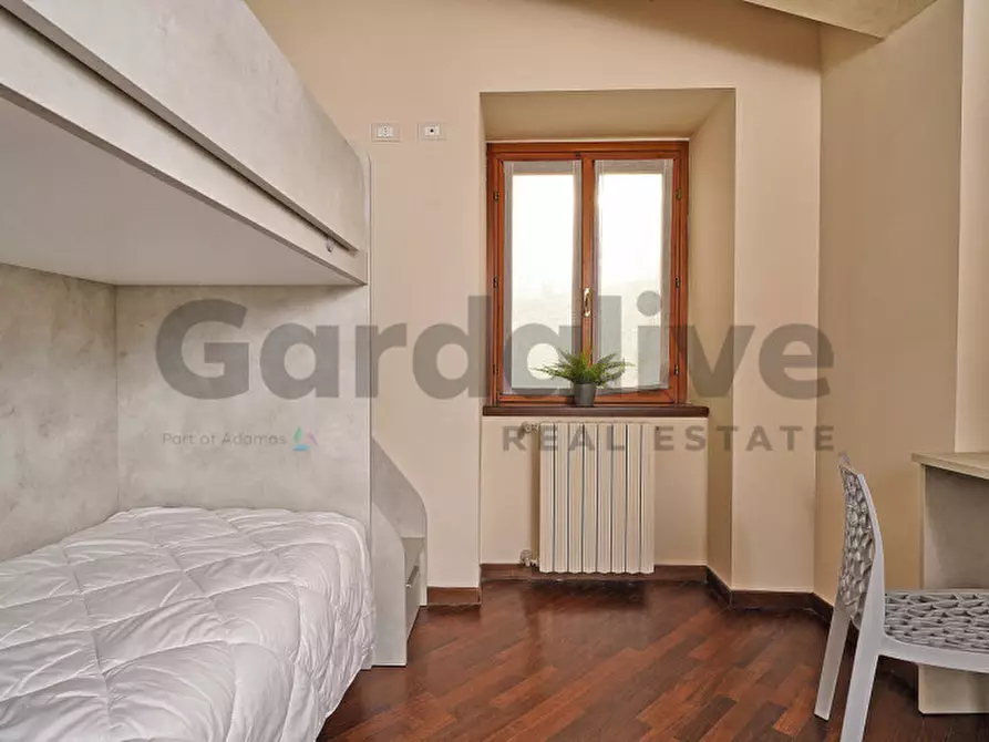 Immagine 25 di Appartamento in vendita  in Via Garibaldi 71 a San Felice Del Benaco