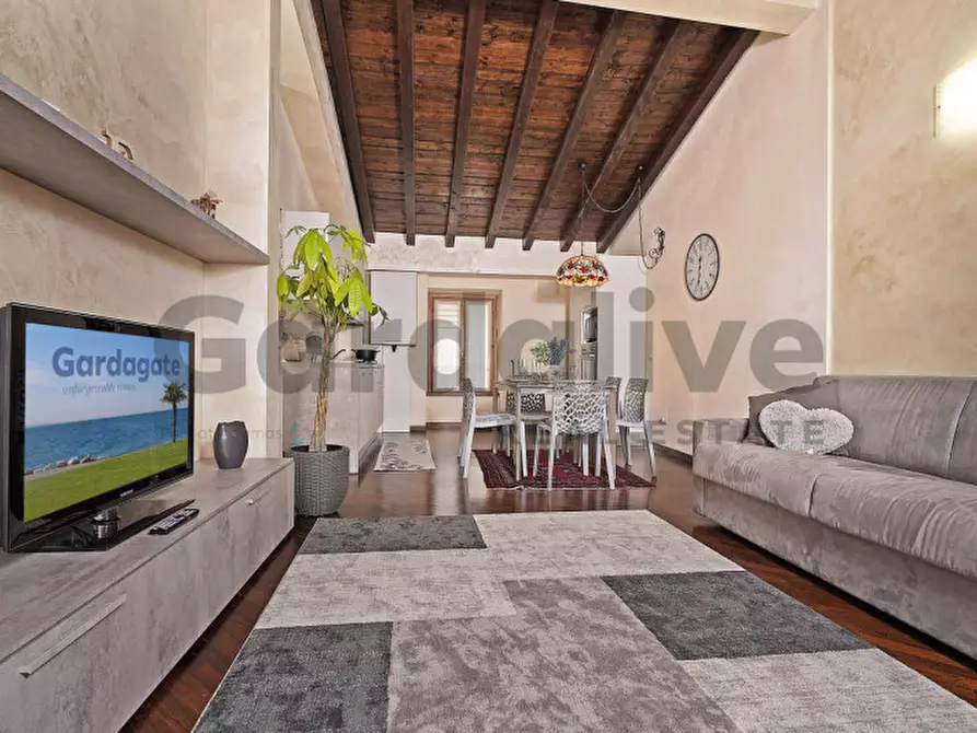 Immagine 33 di Appartamento in vendita  in Via Garibaldi 71 a San Felice Del Benaco