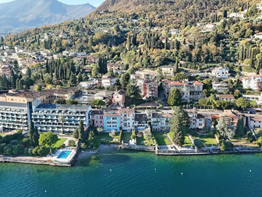 Immagine 13 di Appartamento in vendita  in Viale Landi a Salò