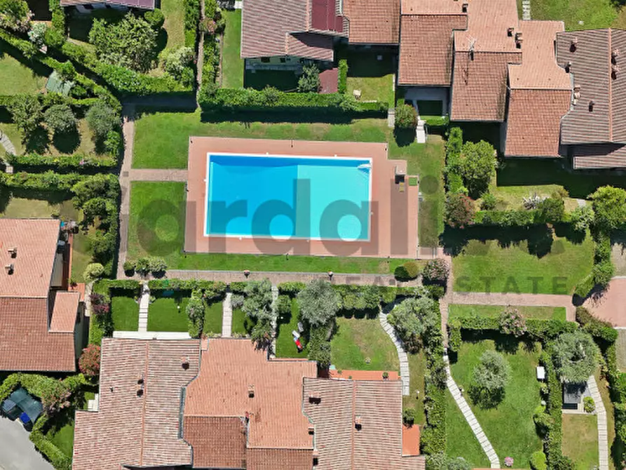 Immagine 4 di Villa in vendita  in Via Vallette 1 a San Felice Del Benaco