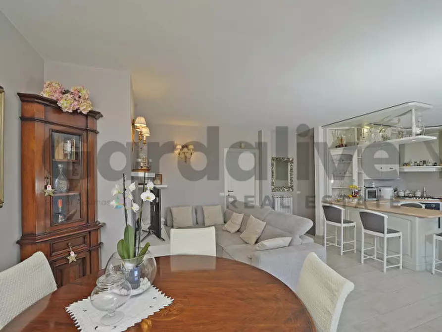Immagine 8 di Villa in vendita  in Via Vallette 1 a San Felice Del Benaco
