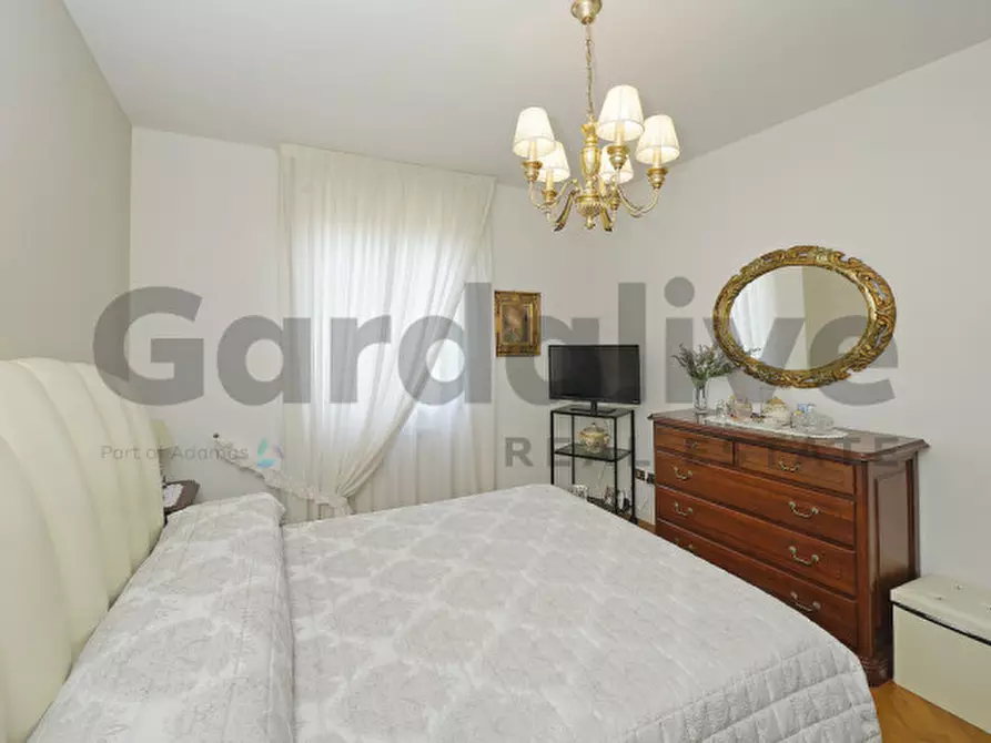 Immagine 10 di Villa in vendita  in Via Vallette 1 a San Felice Del Benaco