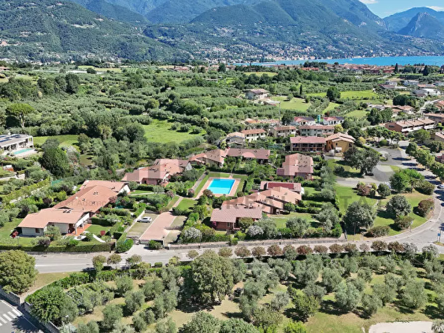 Immagine 24 di Villa in vendita  in Via Vallette 1 a San Felice Del Benaco