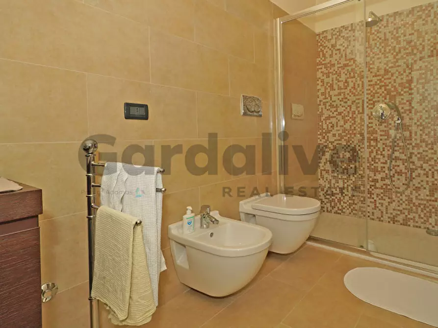 Immagine 15 di Villa in vendita  in Via Panoramica 3 a Salò