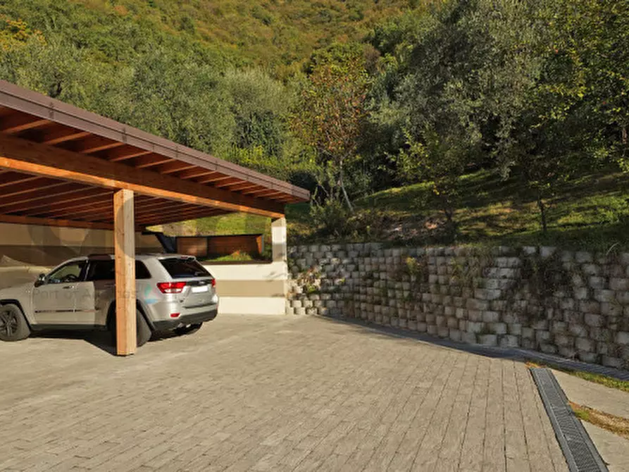 Immagine 16 di Villa in vendita  in Via Panoramica 3 a Salò