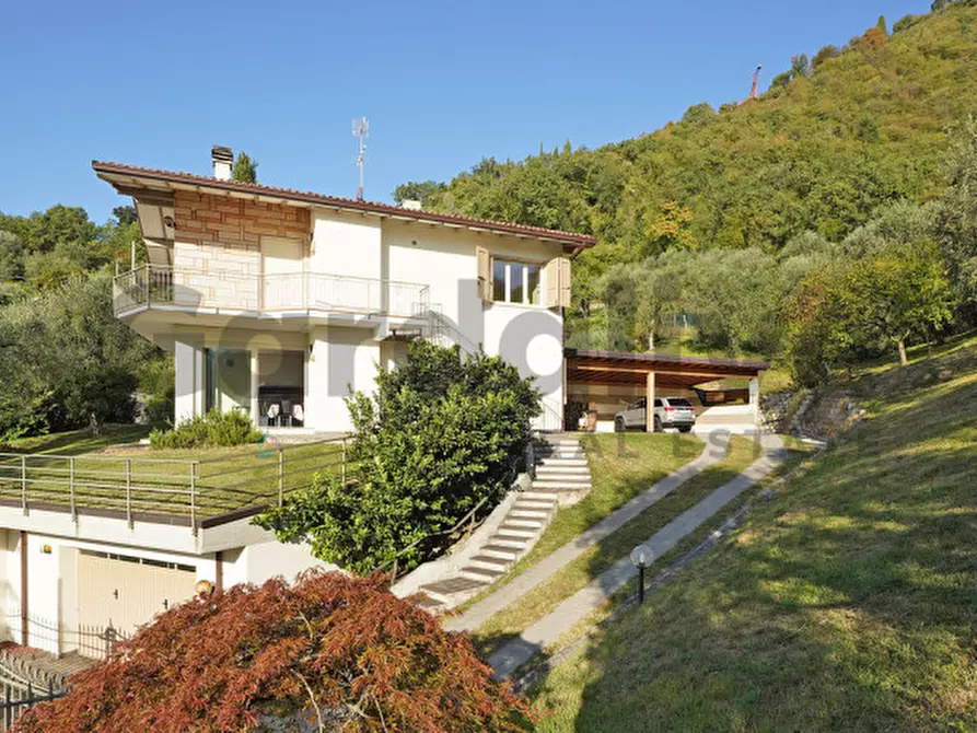 Immagine 18 di Villa in vendita  in Via Panoramica 3 a Salò