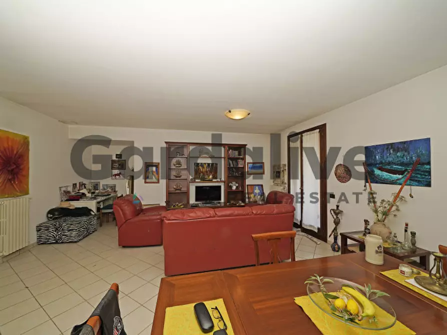 Immagine 4 di Appartamento in vendita  in Via Boschette 6 a San Felice Del Benaco