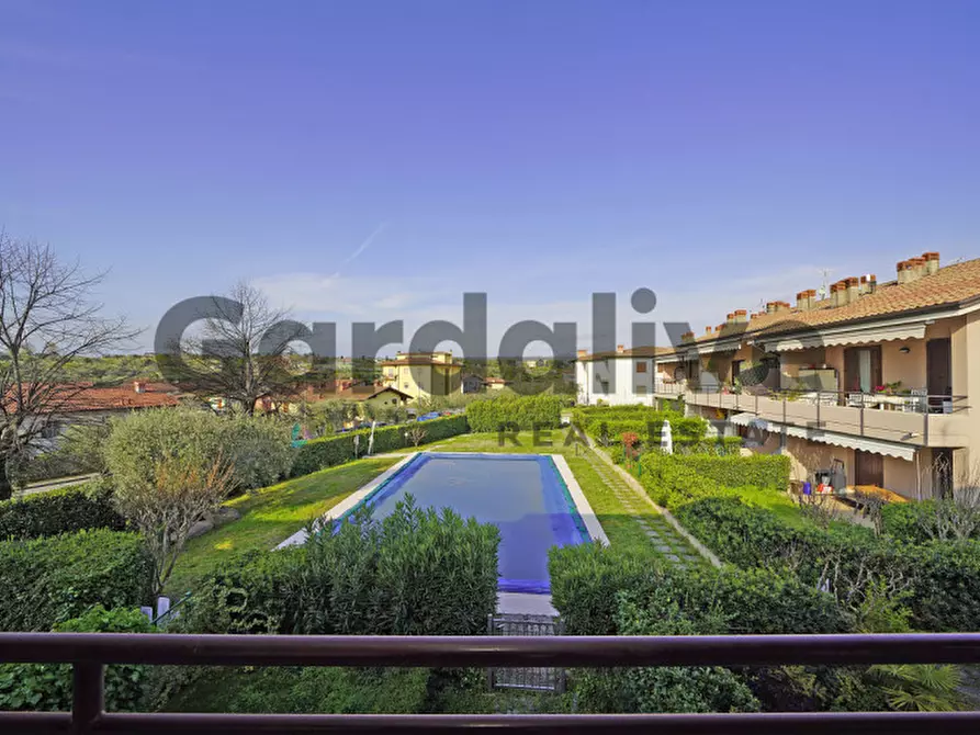 Immagine 7 di Appartamento in vendita  in Via Boschette 6 a San Felice Del Benaco