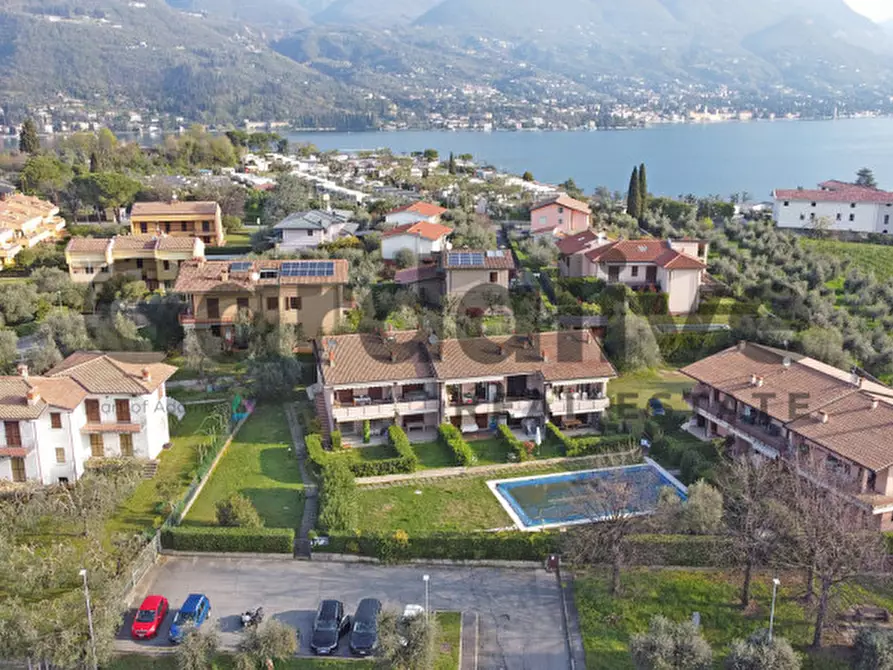 Immagine 13 di Appartamento in vendita  in Via Boschette 6 a San Felice Del Benaco